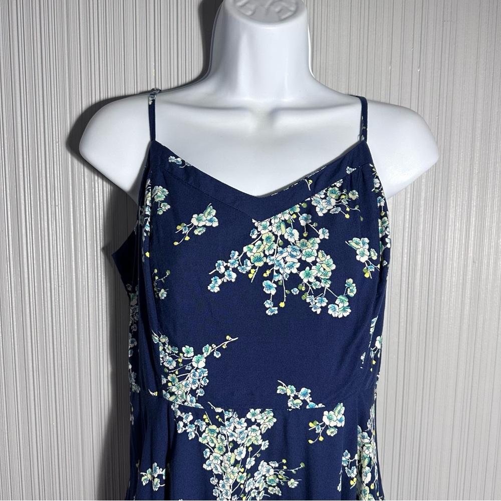 Old Navy blue floral fit & flare sundress women’s medium - Picture 5 of 9